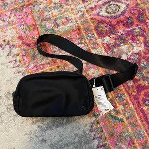 NWT Lululemon Everywhere Belt Bag 1L • Black • ORIGINAL